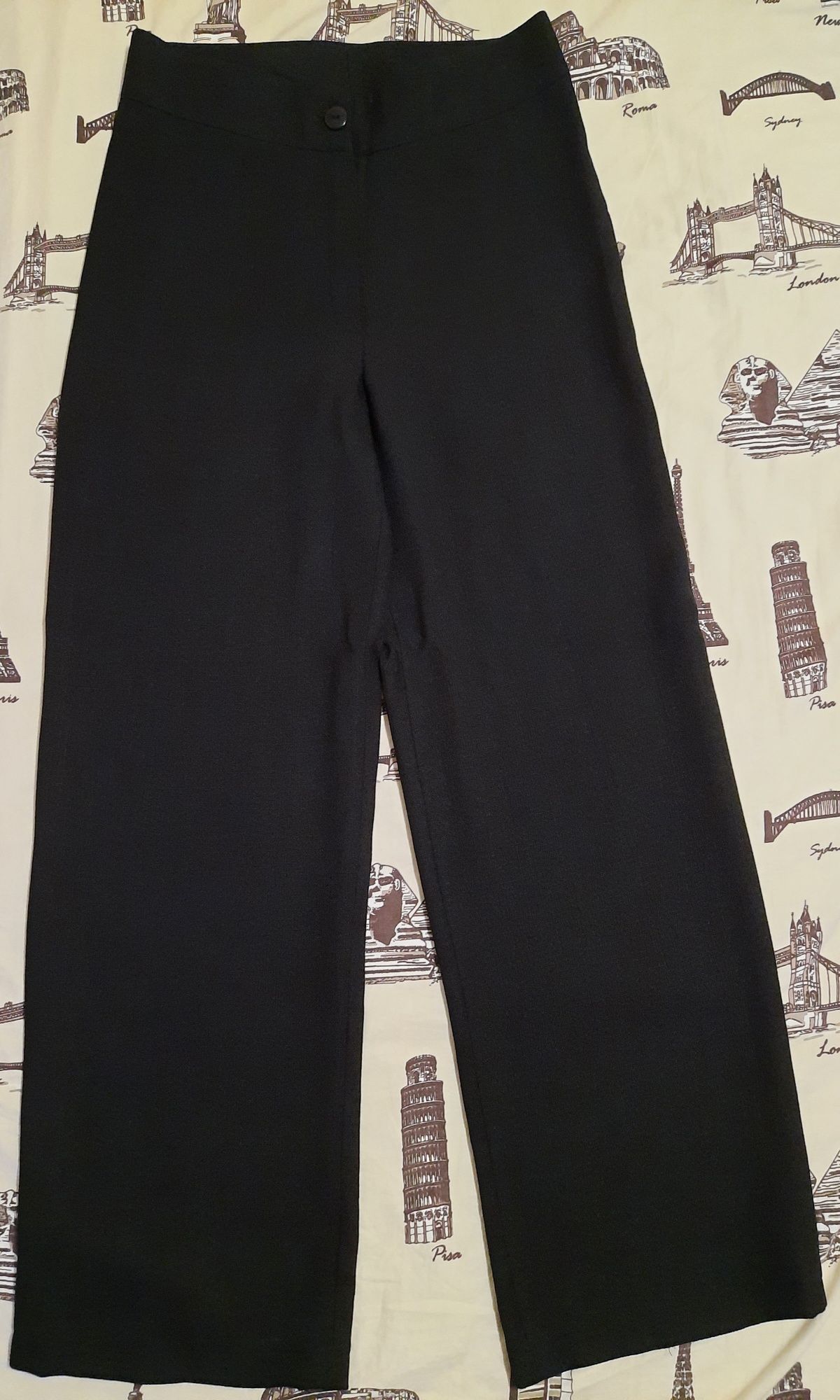 Vand pantaloni eleganti de dama