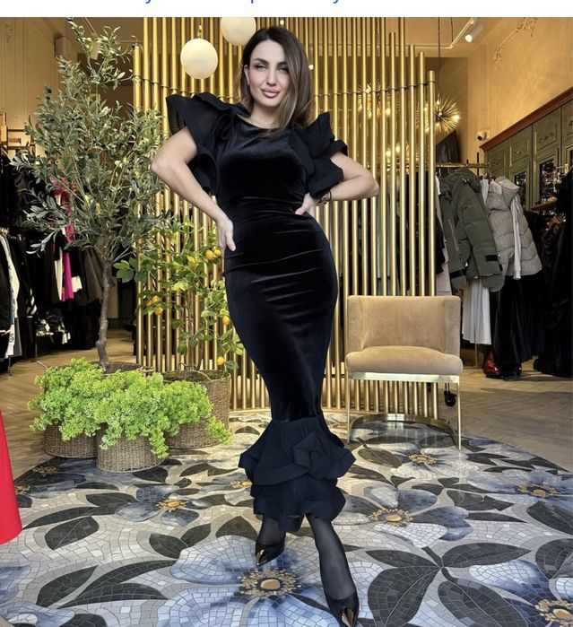 Вечерние платья на новый год срочно продам