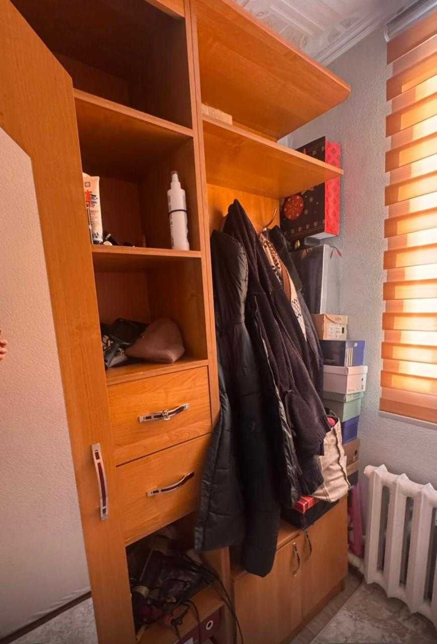 Продам Шкаф для прихожей, в хорошем состояний.