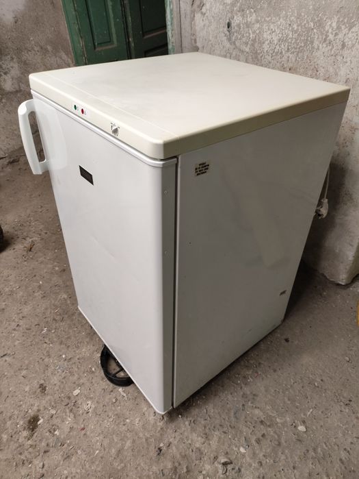 Малък Фризер Zanussi