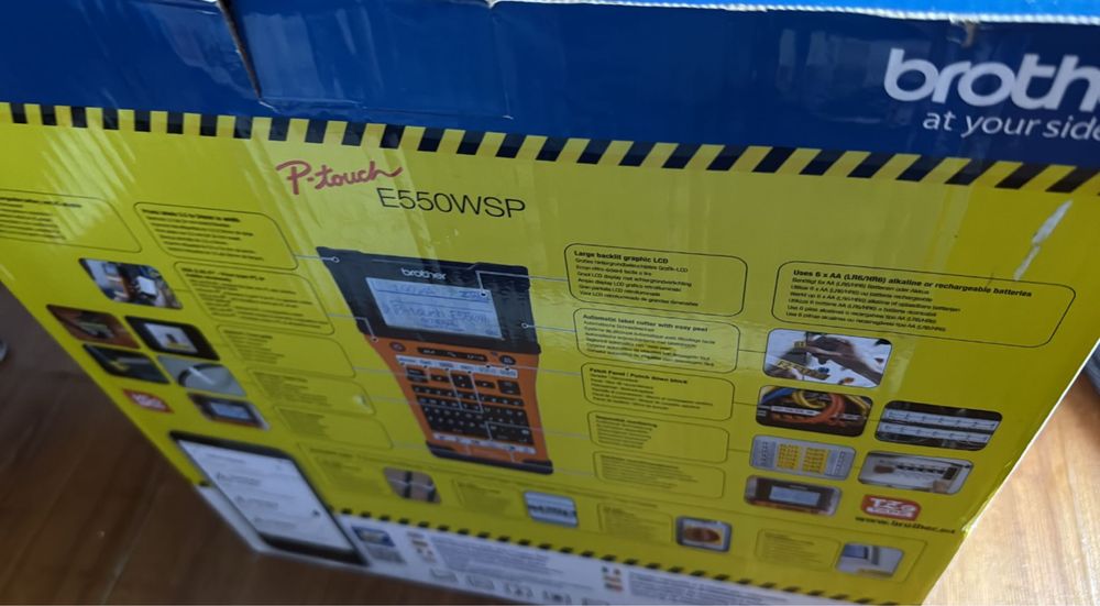 Aparat de etichetat Brother