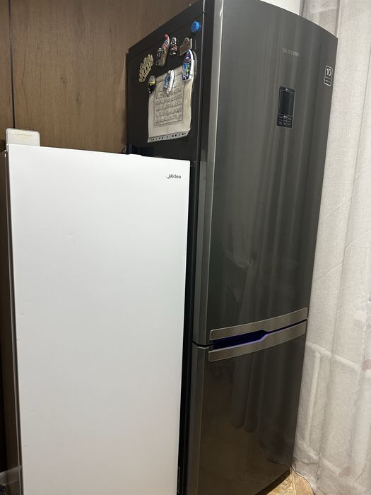 Продам морозильник