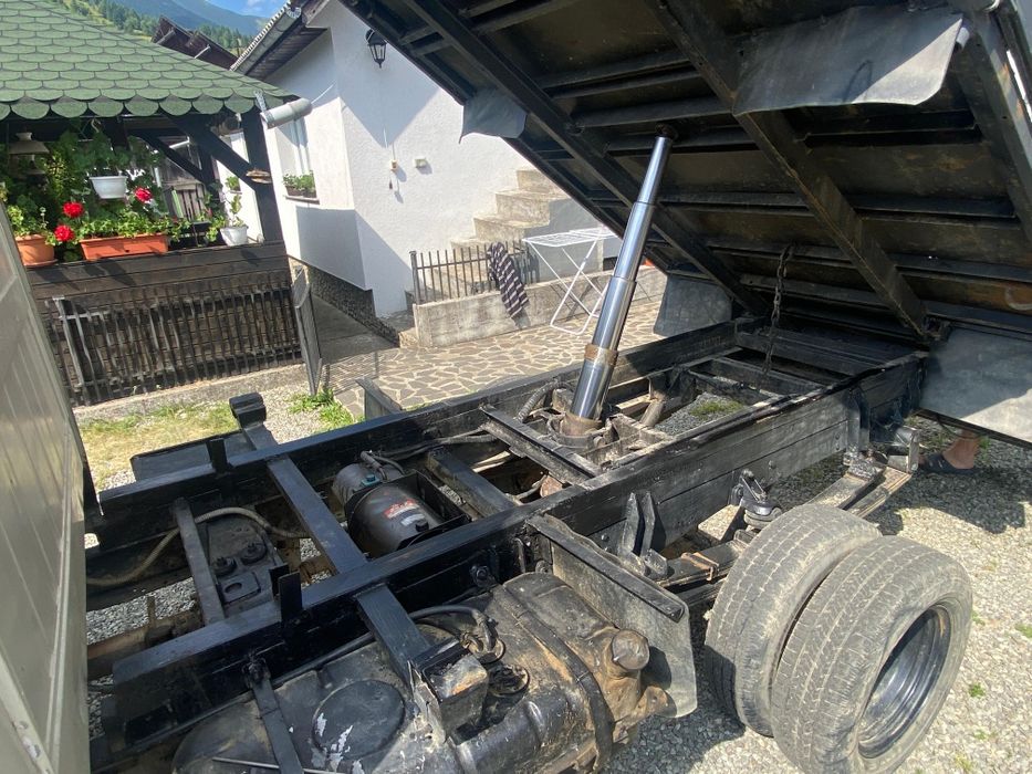 Autoutilitară Gazelle basculantă