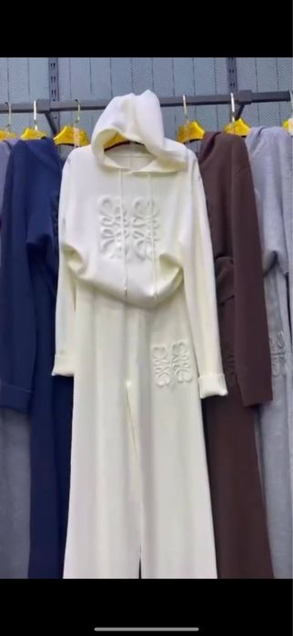 Продается спортивка Loewe