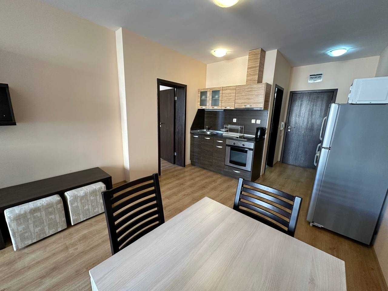 Продава се Двустаен апартамент в Свети Влас - 95 кв.м за 1053 €/кв.м - Снимка #2