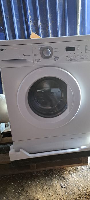 Продам стиральную машину