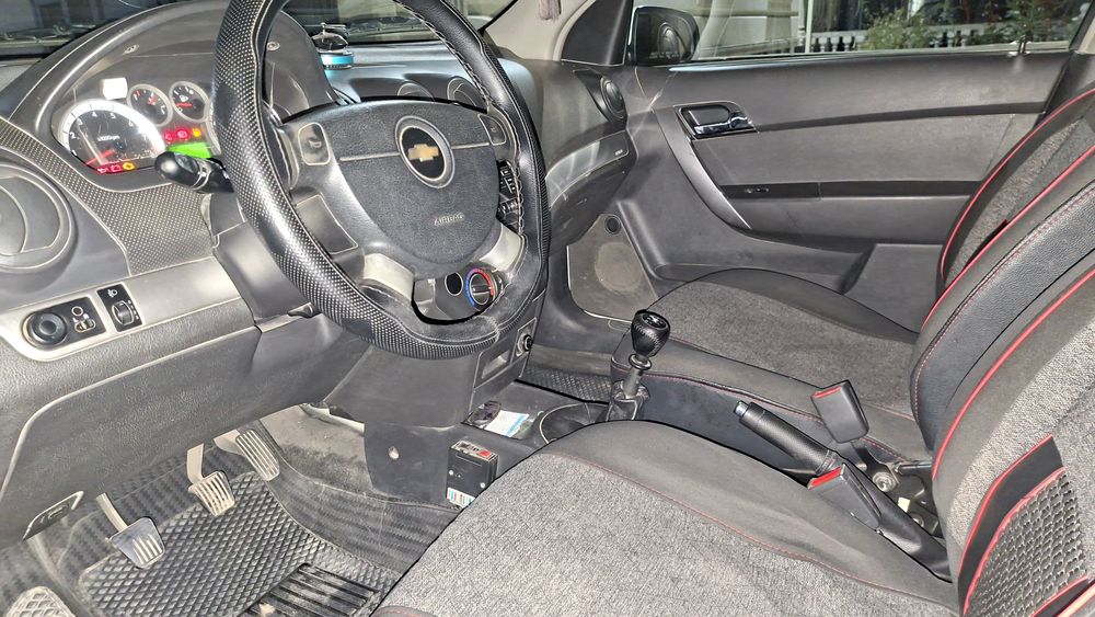 Нексия 3 сотилади