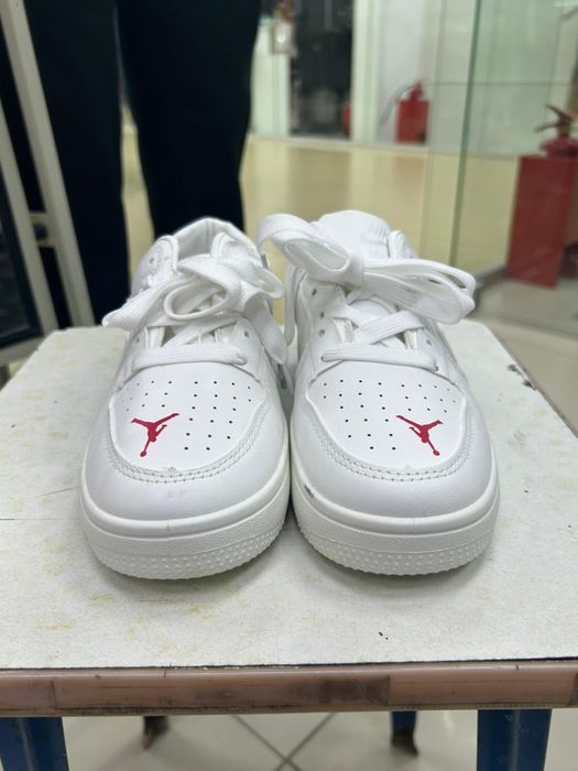 Найк классика кроссовки