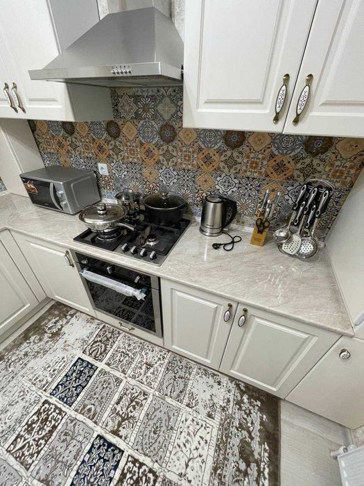 2-комн. квартира, Assalom Maxtumquli, евро, арендатор 600$, Яшнабад`
