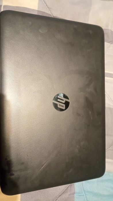 Vând laptop HP hQ Tre 71004