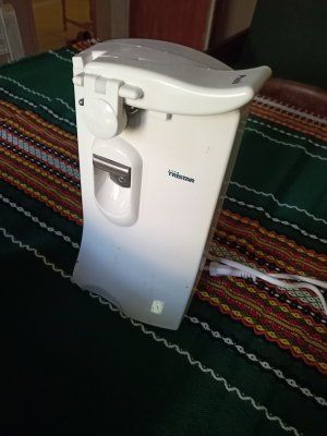 кухненска отварачка за консерви