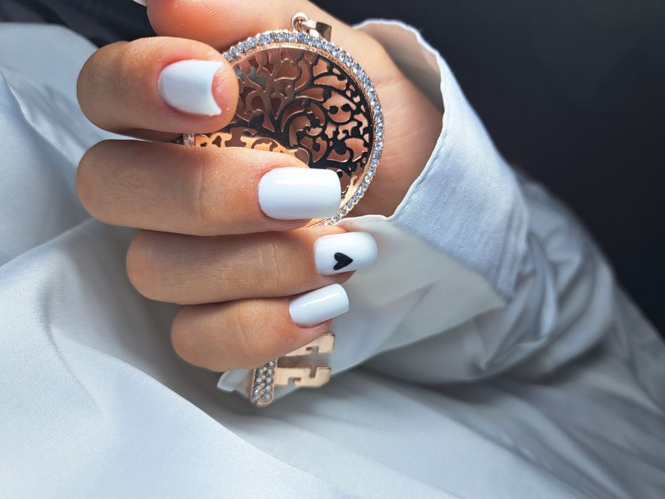 Gel și semipermanent