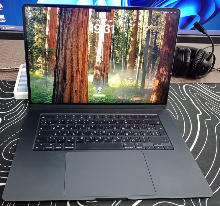 Ноутбук Apple MacBook Air 2024 M3 / 15"/16GB/

SSD512GB/MacOS/Midnight