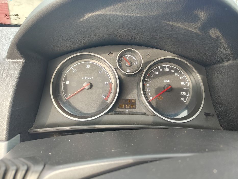 Opel Astra H 1.7 cdti