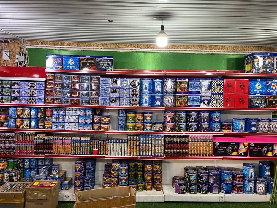 Салюты, фейерверки!