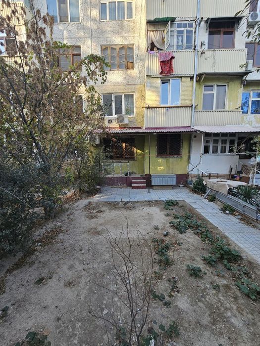 Срочно продаётся 2х-комнатная квартира вторичном доме