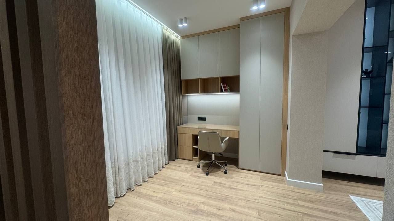 ПРОДАЁТСЯ КВАРТИРА СПЕЦ-ПЛАН 2/1/4
ул.Кунаева Мирабадский район 
ор-р:
