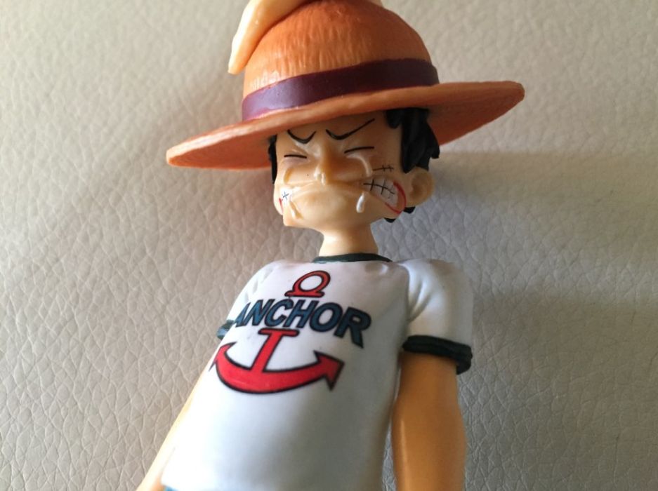 Figurine One Piece Luffy Shanks Emperor 19 cm anime