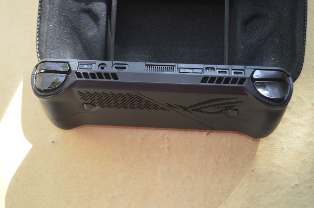 ASUS RoG Ally X в отличном состоянии KASPI RED/QR наличными