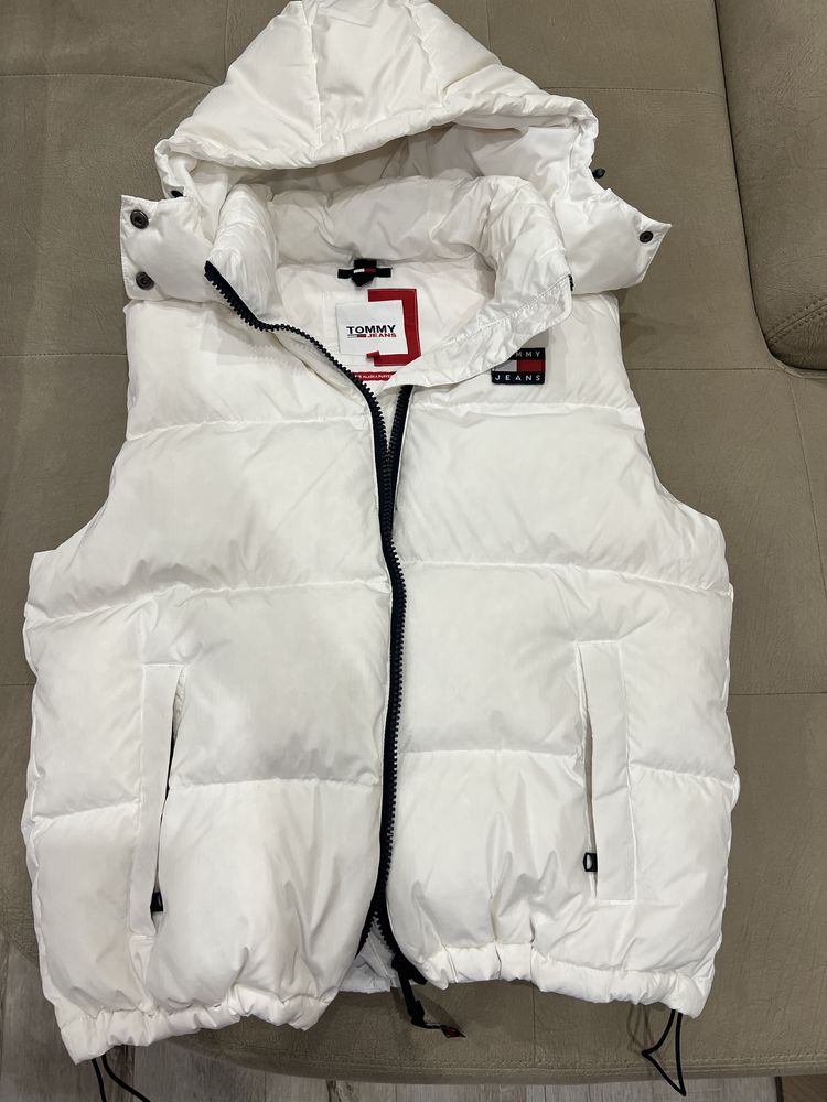 Tommy Jeans Дамски елек ALASKA