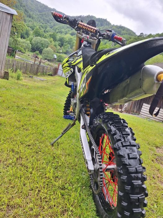 Cross Honda crf 450 stare foarte bună