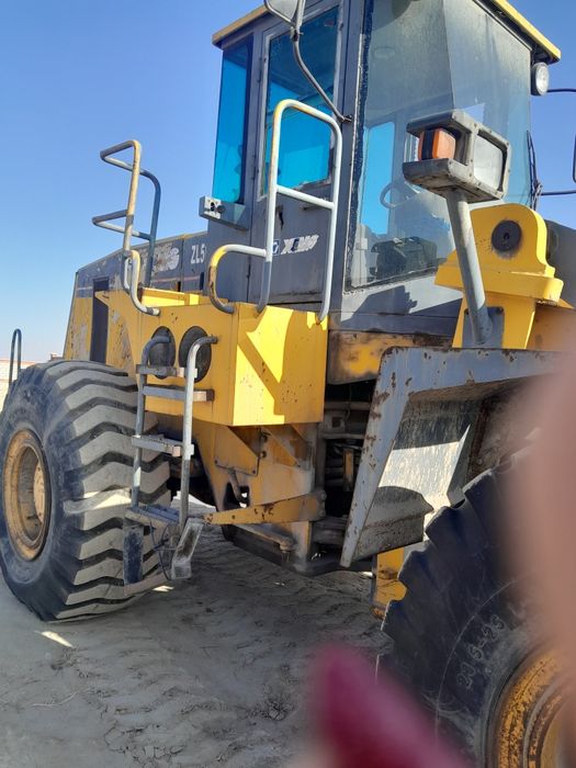 Продаётся погрузчик 3куб