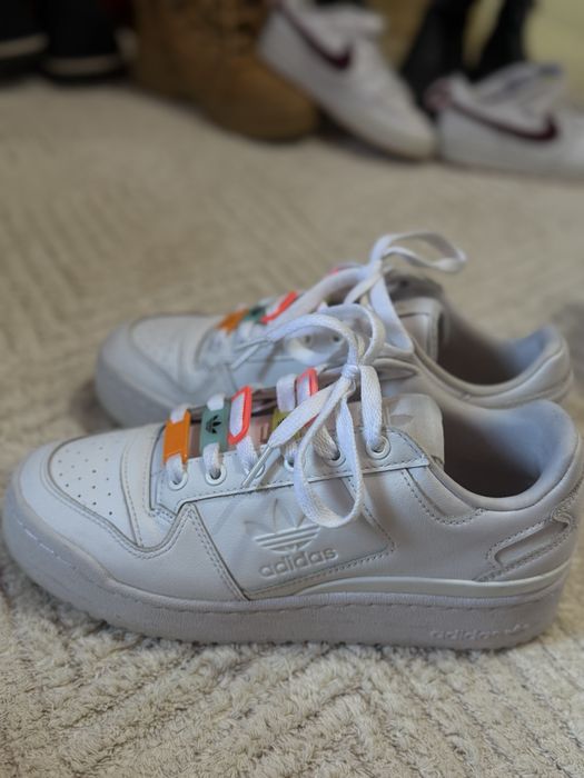 Дамски кожени кецове/маратонки Adidas Forum Low Platform (С платформа)