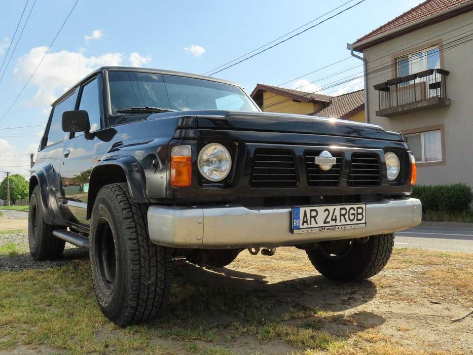 Nissan PATROL Y60