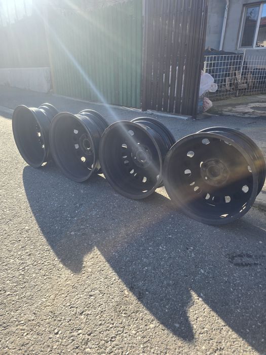 Jante tabla R16 cu capace vw