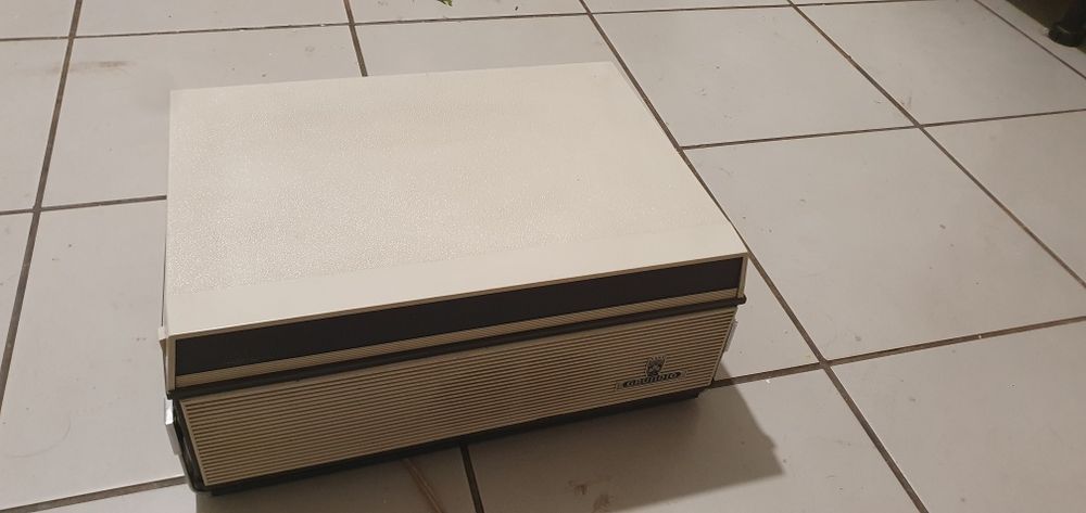 Magnetofon Grundig TK 145 cu 2 benzi inregistrate