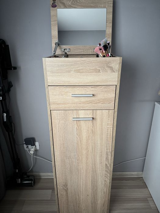 Masuta machiaj moderna