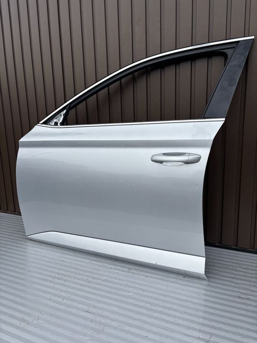 Usa st fata Skoda Superb 3 cod de culoare LA7W 2015-2020