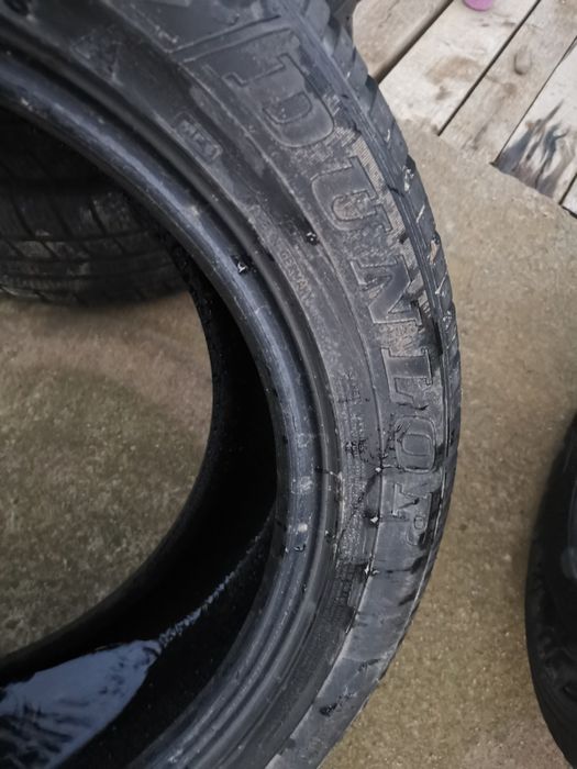 Set anvelope 235/55/18.