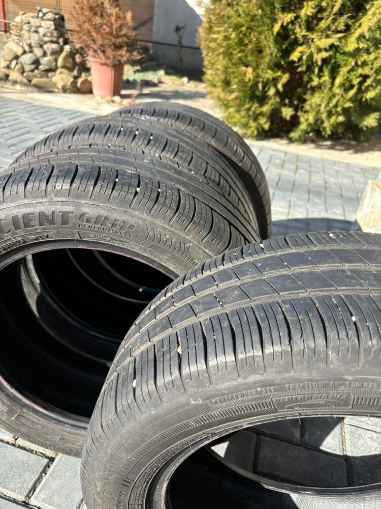 205/55R16 GoodYear foarte bune toate4 500 lei