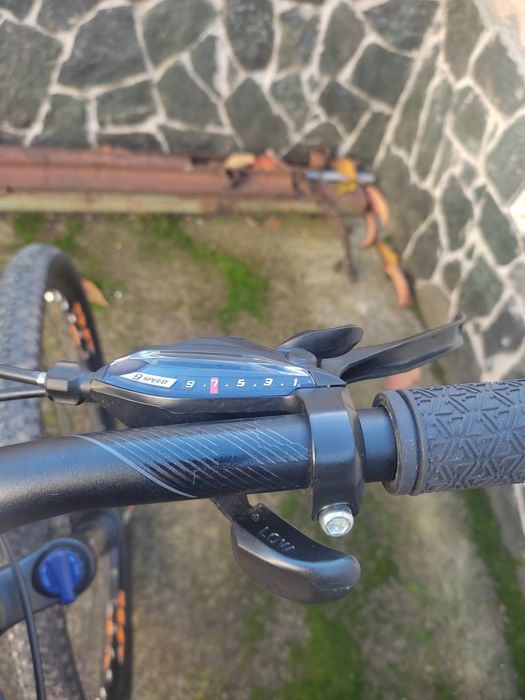 Планински велосипед 29 "