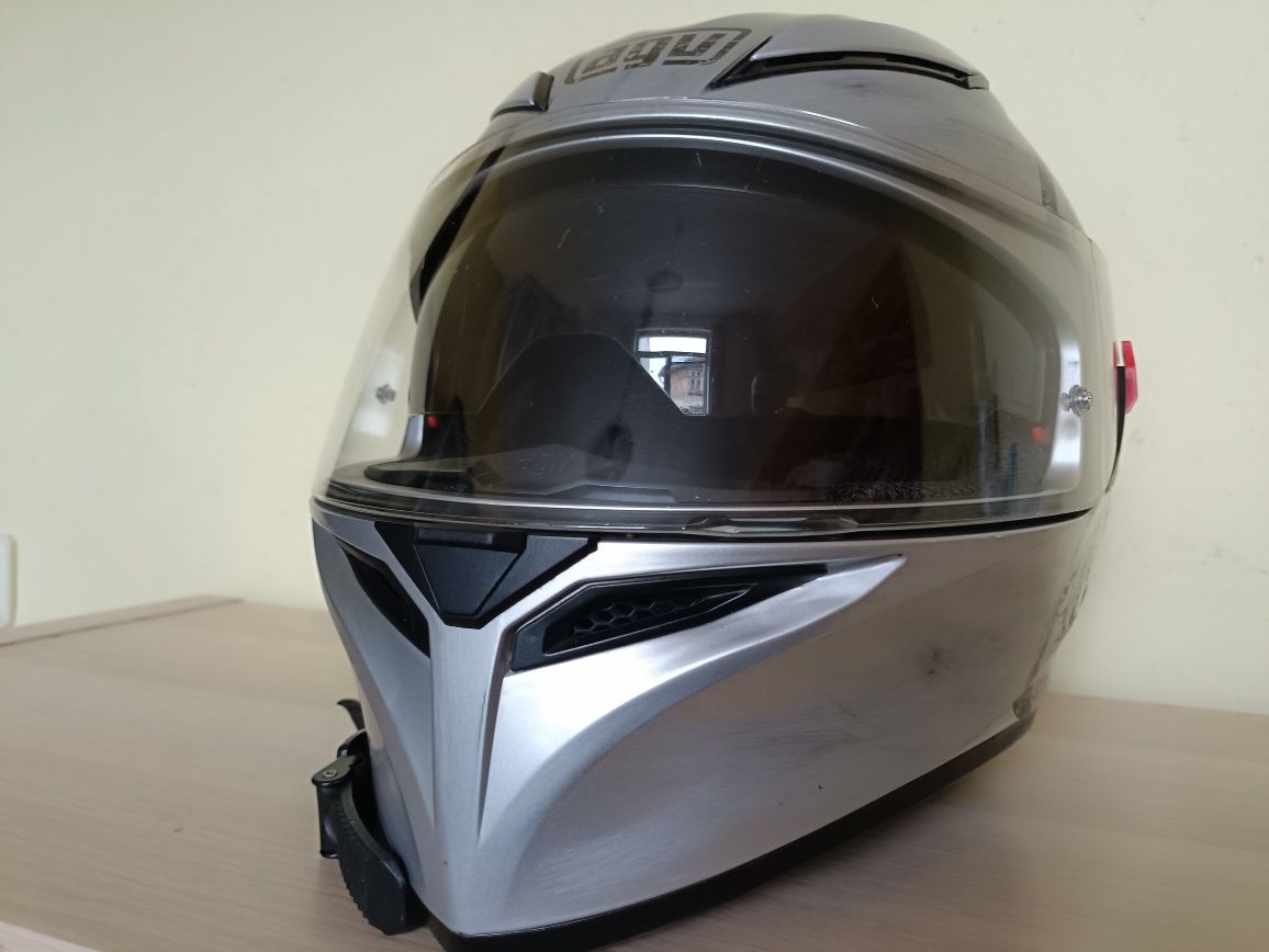 Продавам каска AGV K-3 SV Scudetto