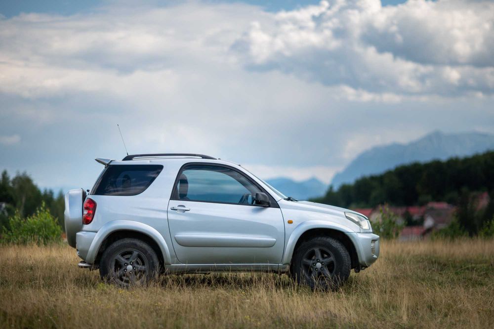 Toyota RAV 4 II 2.0 VVT-i 4x4, automata, Benzina + GPL, trapa