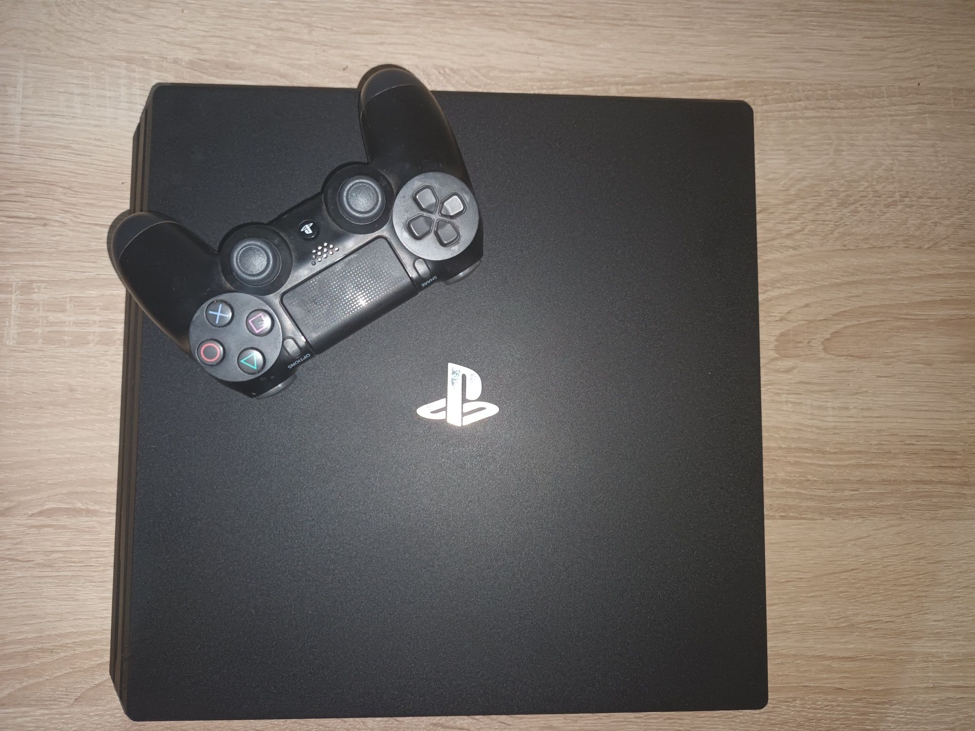 PlayStation 4 PRO  1TB (PS4)