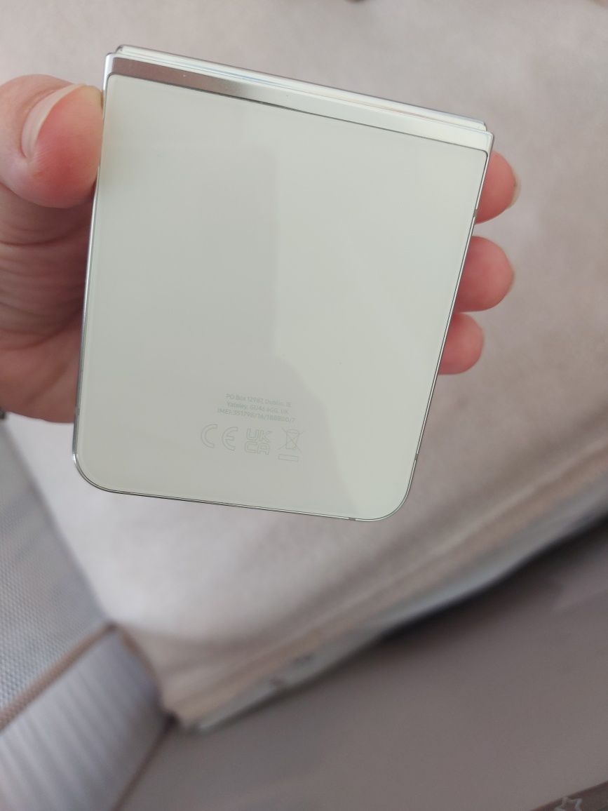 Samsung  ZFlip 5