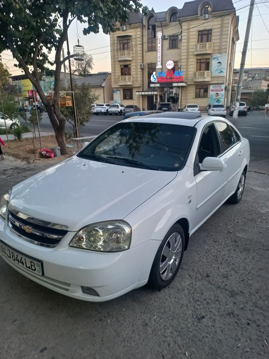 Lesetti 1.8 sotiladi