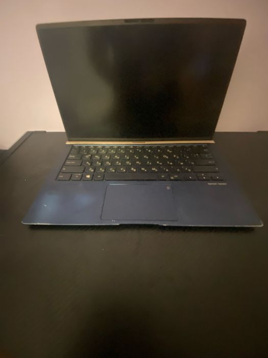Продавам Asus zenbook 14