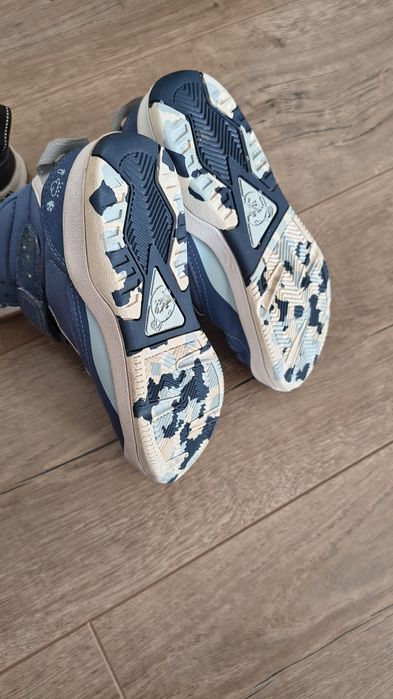 Vând ghete Decathlon