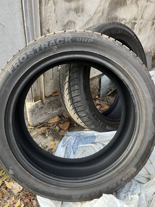 2 бр. Зимни гуми MINERVA 245/45/20