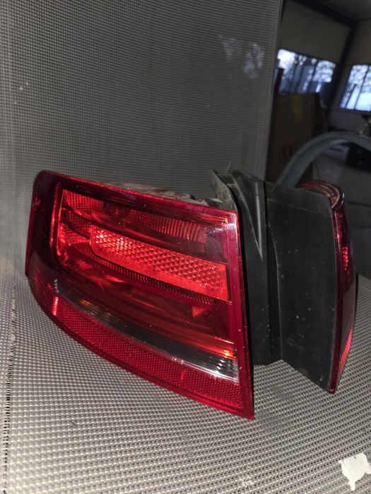 Ляв и десен стоп за ауди а4 б8 седан