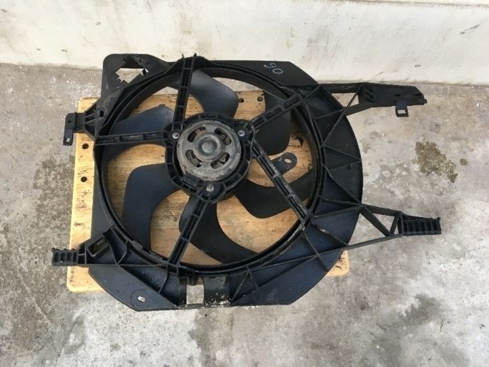 Electroventilator Renault Trafic 1.9 dCi / Opel Vivaro 1.9 DTI 101cp
