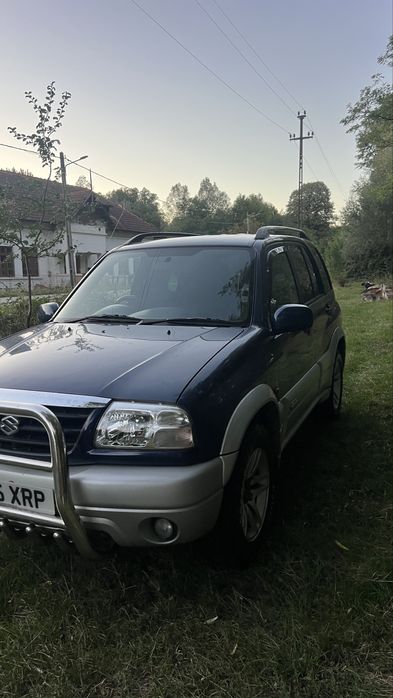 Vand sau schimb cu Duba Suzuki Grand Vitara 2.0 benzina