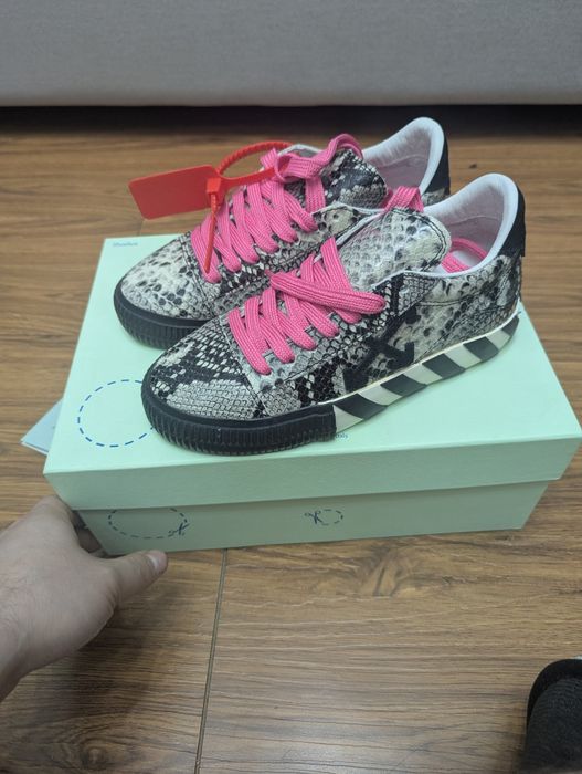 Женские кроссовки OFF-WHITE Arrow Vulcanized Low python