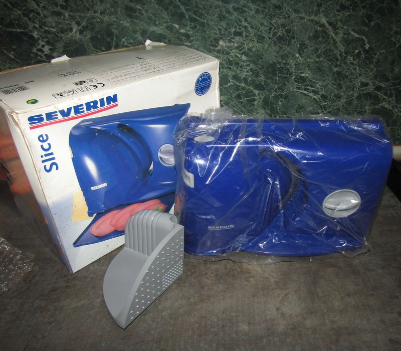 Електрическа машина за рязане на колбаси, хляб, сирена Severin, нова