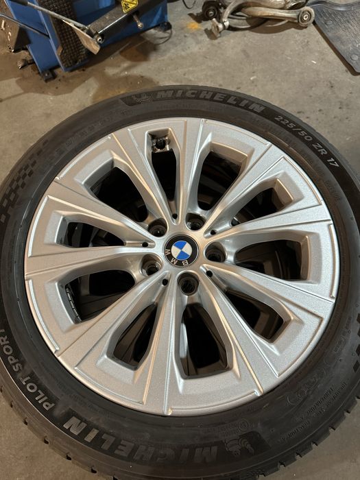 Vind jante bmw seria 3 f30 impecabile r17 inch