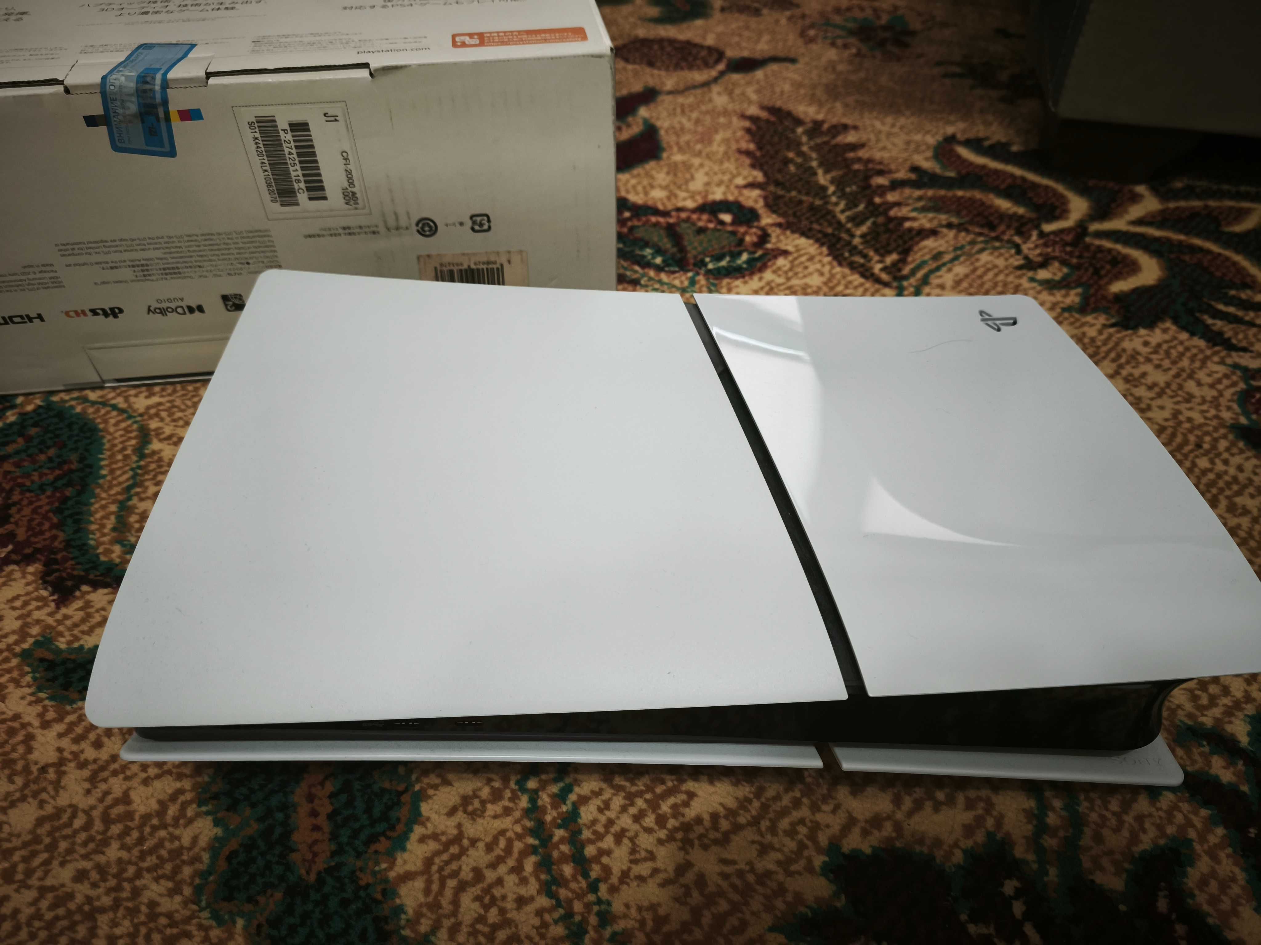 PS 5 (Playstation 5 slim)